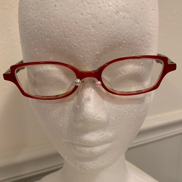 Red frames - Picture 3 of 3